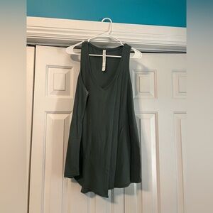 Women’s Lululemon Athletica Dark Green Top